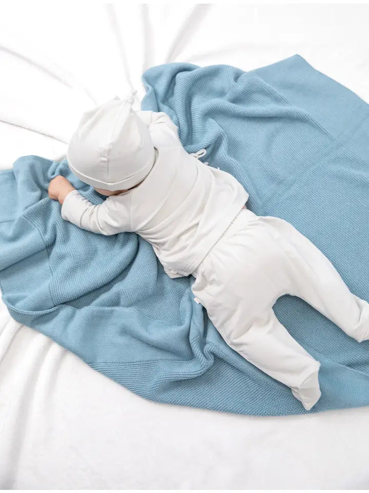 Flat Knit Blanket