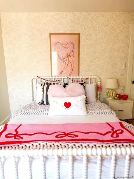 Bow Chenille Blanket
