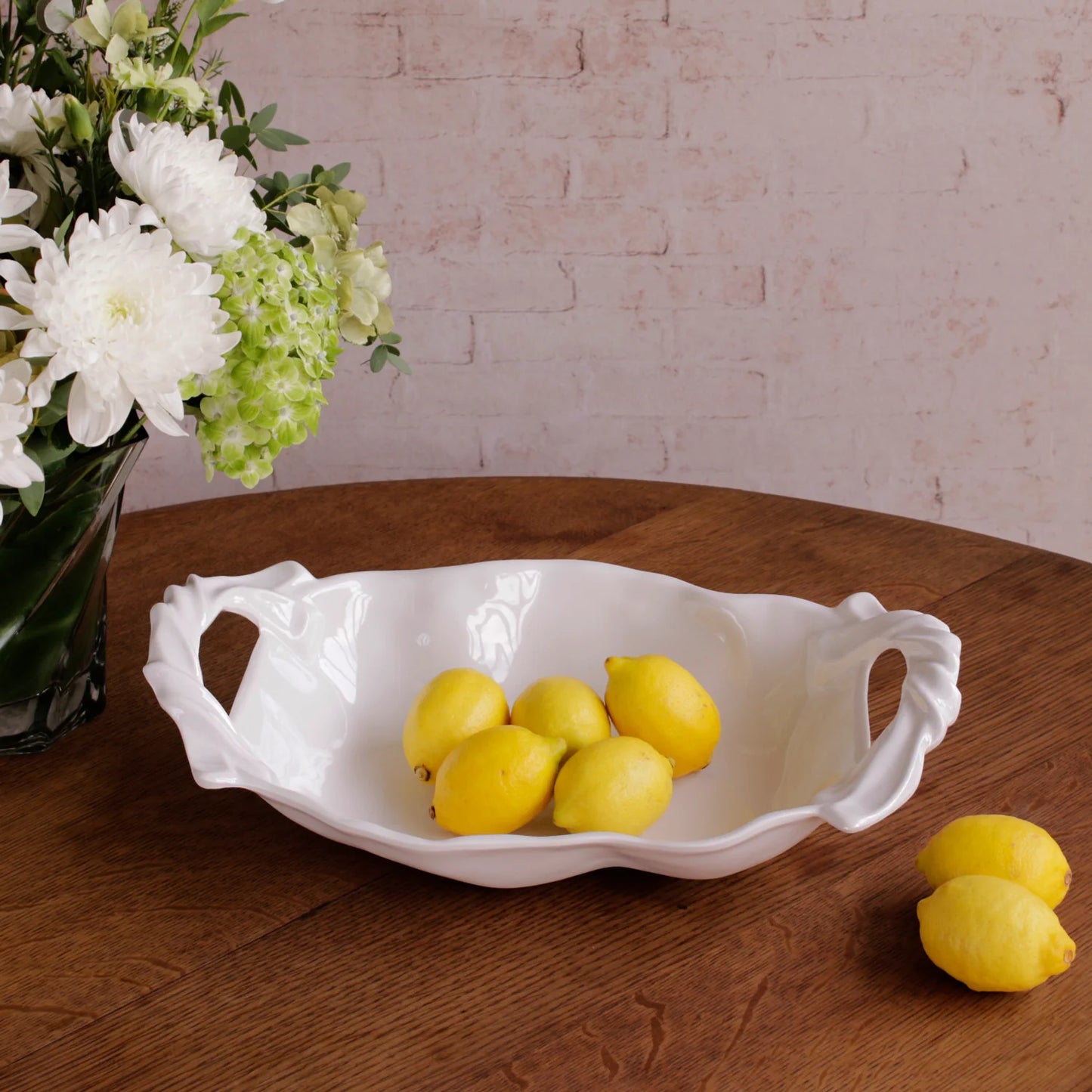 VIDA Sasha Medium Bowl with Handles in White