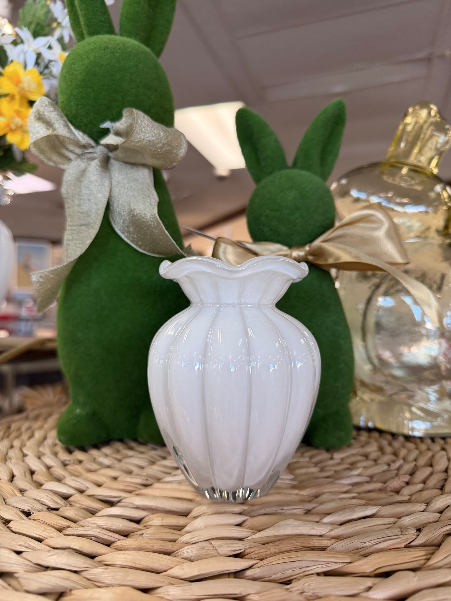 Glass Vento Round Bud Vase | Beatriz Ball